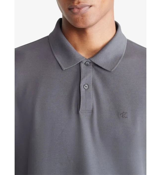 Camiseta Calvin Klein Polo Clásico de Pique Refinado Gris Talla M