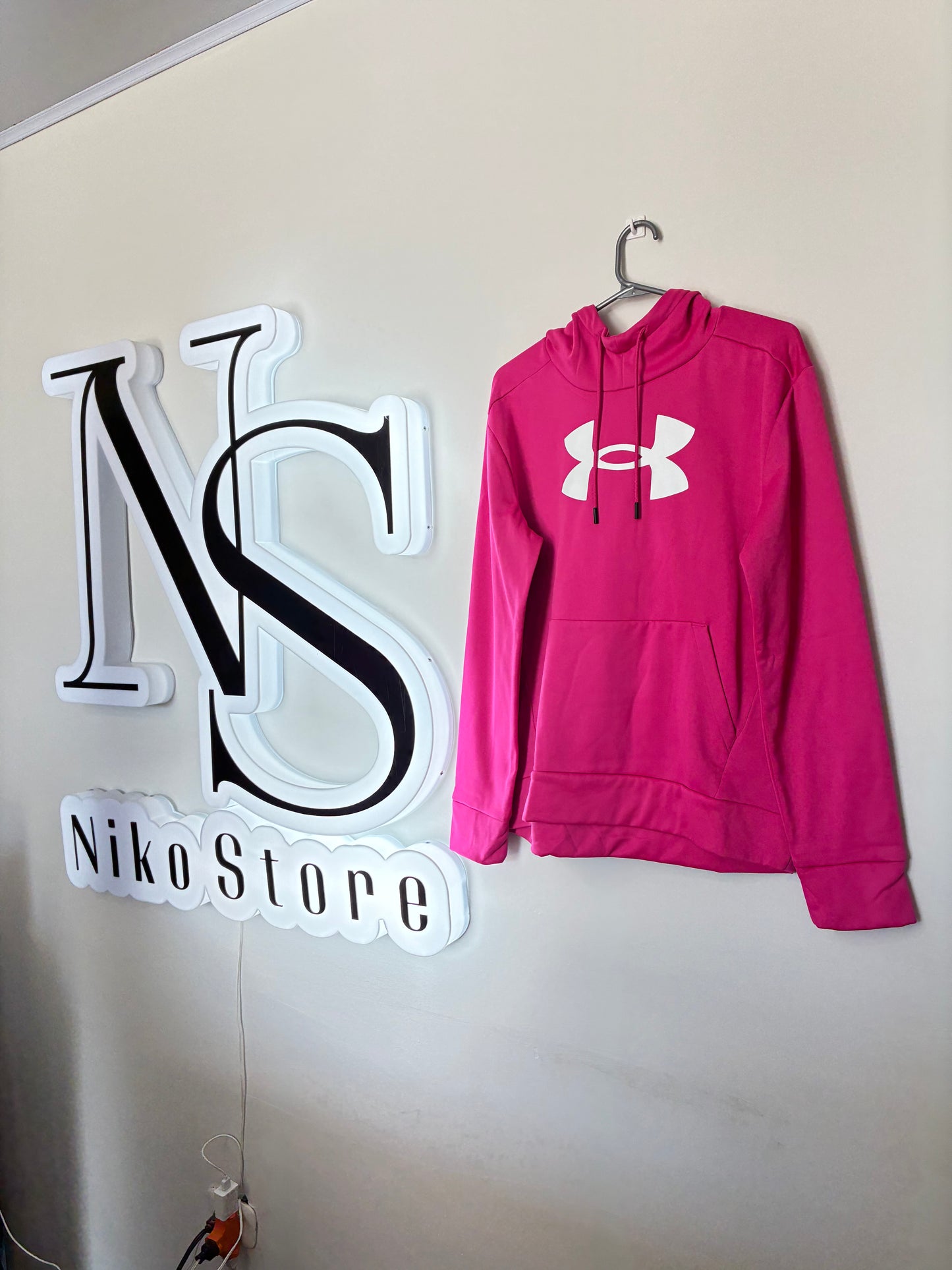 Buzo de mujer rosa Under Armour