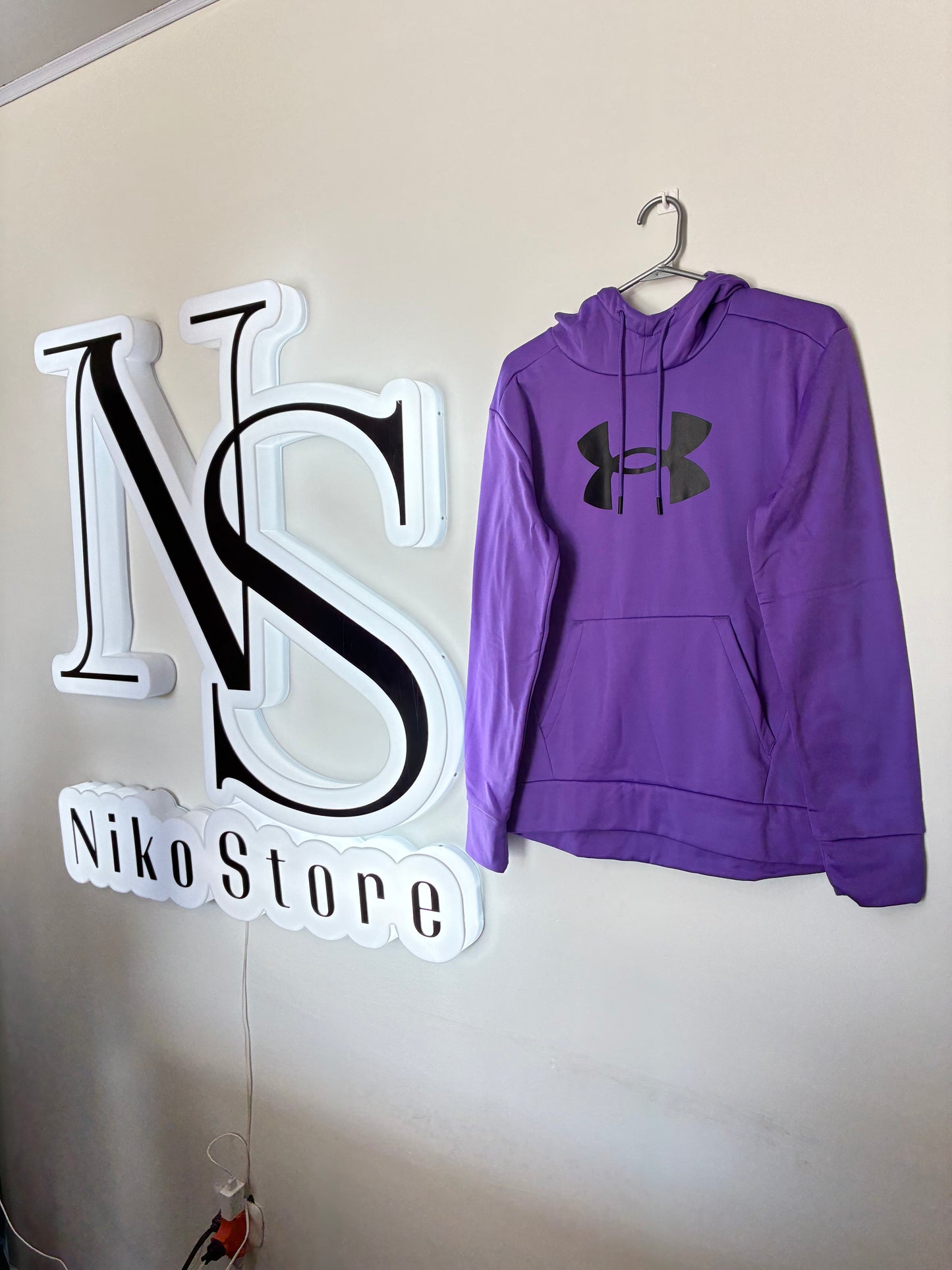 Buzo de mujer purpura Under Armour