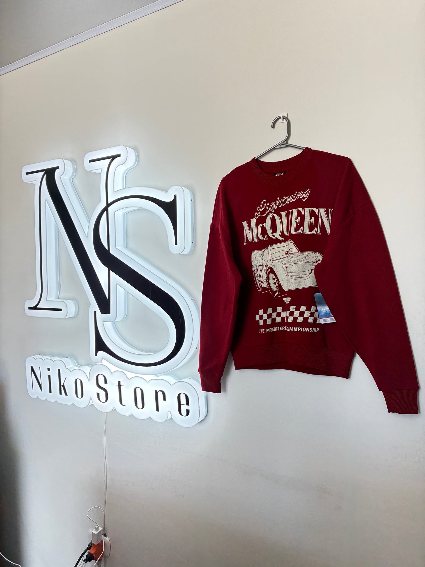 Buzo de mujer rojo Mcqueen Disney